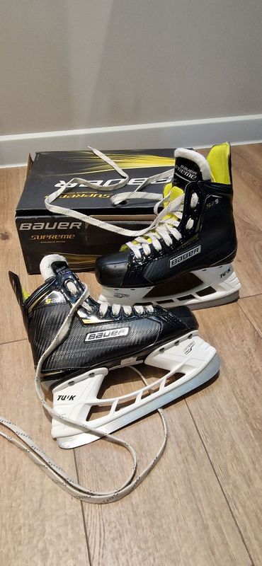 Коньки хоккейные Bauer Supreme S25. Размер 35