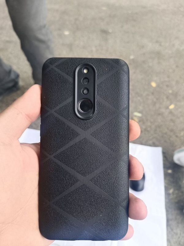Redmi 8 4/64 gb atp face xammasi iwlidi ideal aybi yo Redmi 8 4/64 gb atp face xammasi iwlidi ideal aybi yo