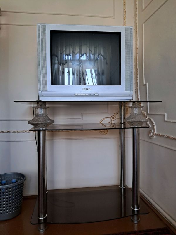 Samsung televisor patstafka bilan Samsung televisor patstafka bilan