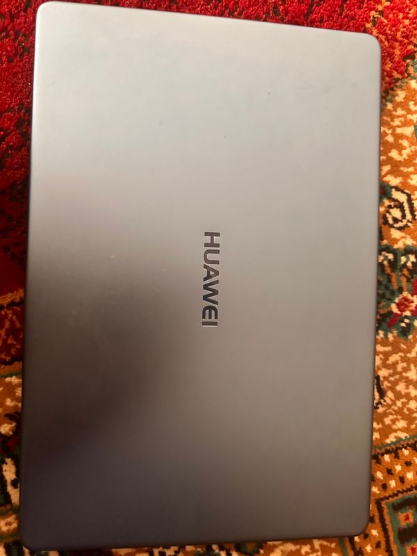 Продам ноут бук Huawei