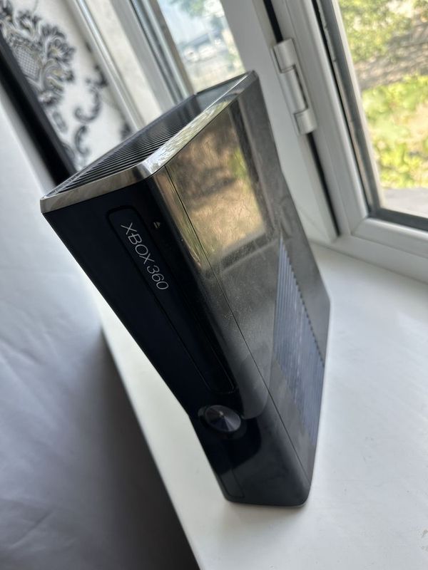 xbox 360 (приставка) xbox 360 (приставка)