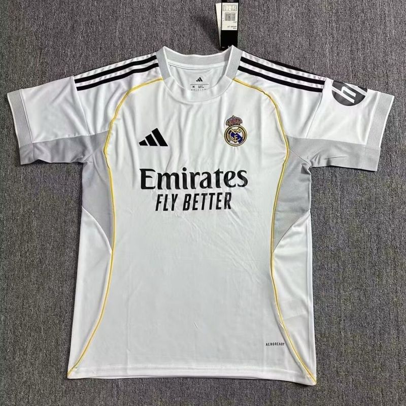 Real Madrid formalari Формы Реал Мадрида