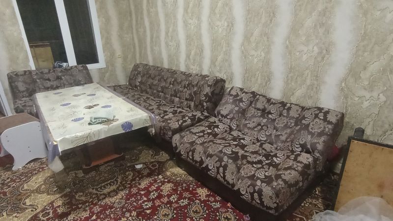 Продается диван в зал Продается диван в зал