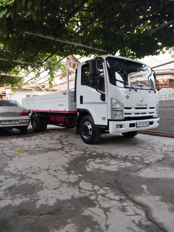 Isuzu avtobusdan yasalgan mator karobka Zaydni moʻs avtobus 2009 yil Isuzu avtobusdan yasalgan mator karobka Zaydni moʻs avtobus 2009 yil