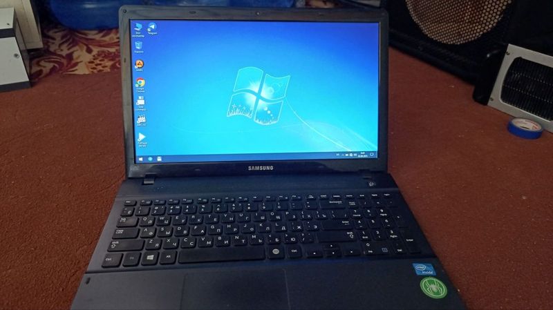 Samsung noutbuk sotiladi Samsung noutbuk sotiladi