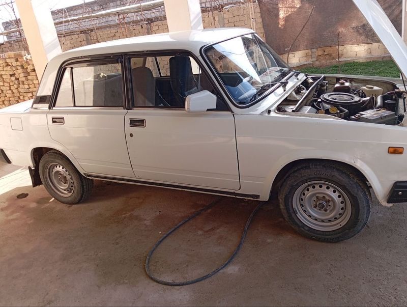 Vaz 2107 sotiladi Xolati yaxshi