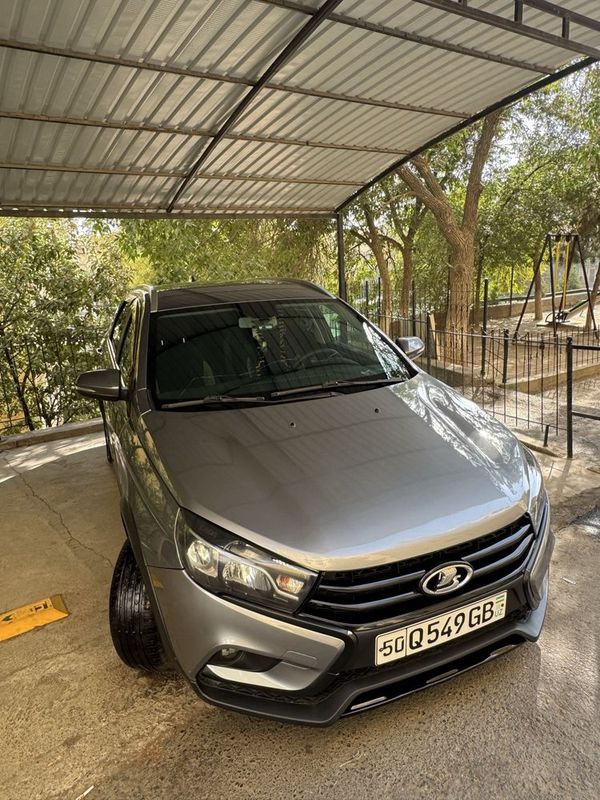 Lada vesta 1.8 2019