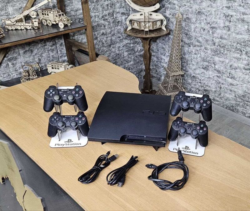 Jigar PlayStation 3 slim sotiladi