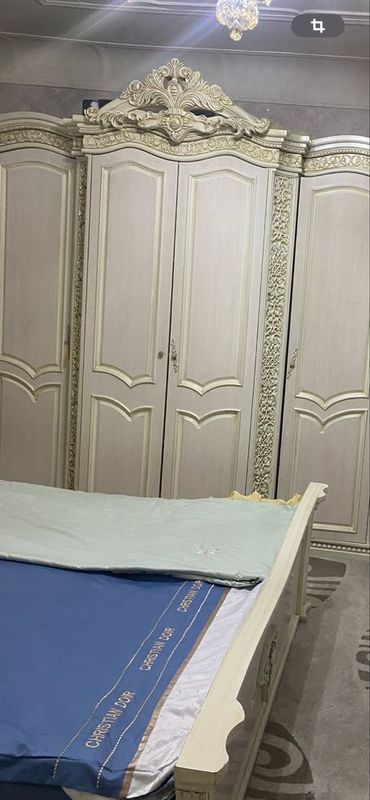 Спальный гарнитур