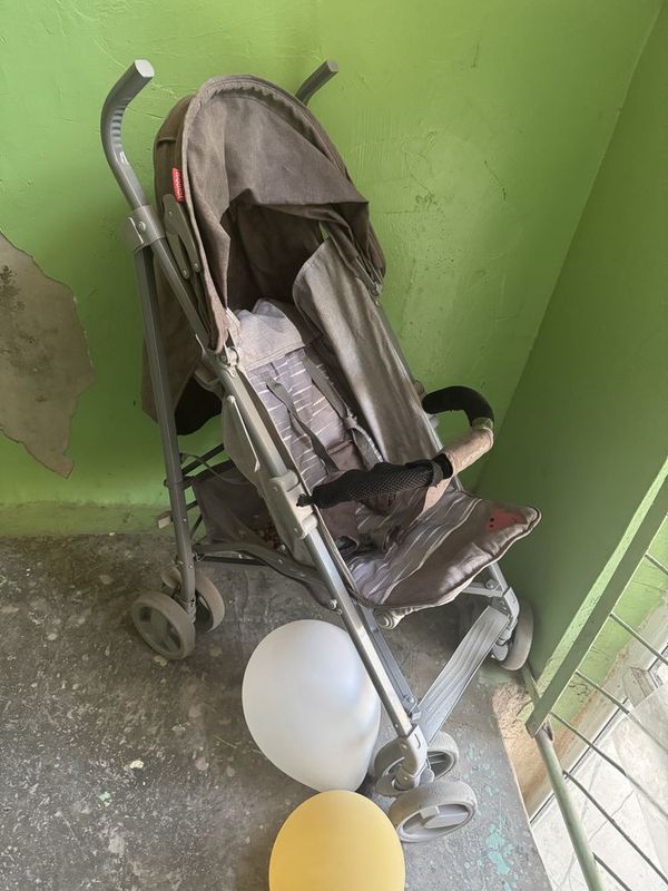 Kolyaska zontiklik holati yaxshi Kolyaska zontiklik holati yaxshi