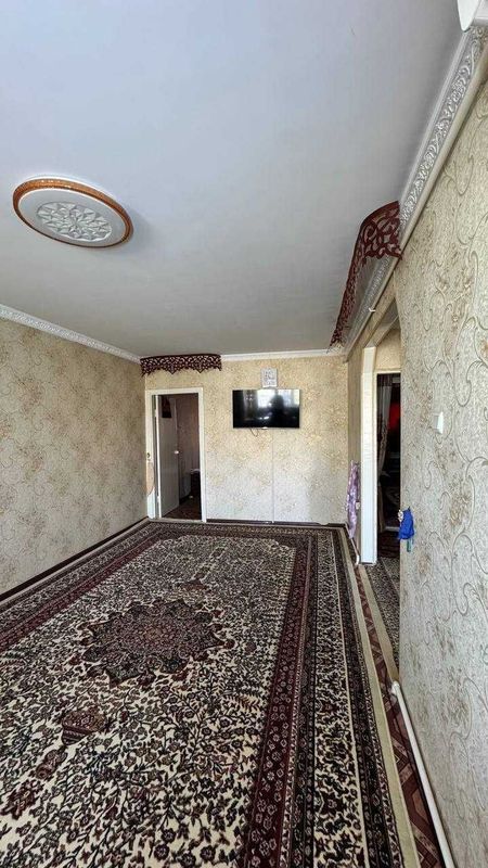 Ватний Ватний бозорча 4 қаватда 3 хонали квартира сотилади. ID: 1409