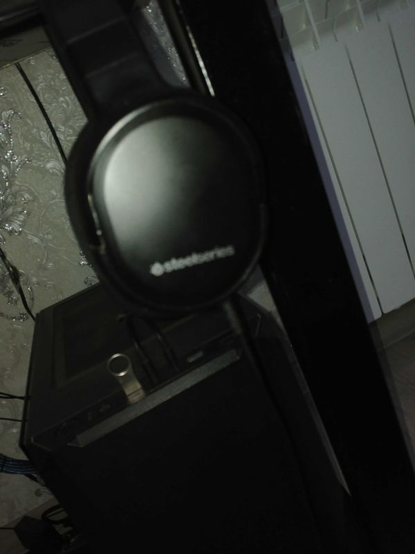 Наушник SteelSeries Arctis 1