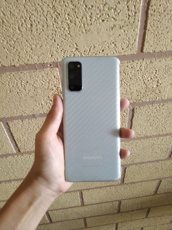 Samsung s20 195$ Samsung s20 195$
