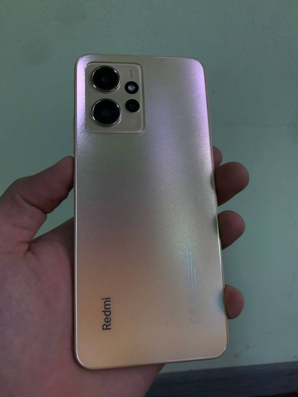Redmi not 12 4G+ 128/4+4 xolati zo'r karobka bor Redmi not 12 4G+ 128/4+4 xolati zo'r karobka bor