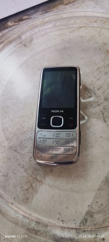 Nokia 6700 legenda Nokia 6700 legenda