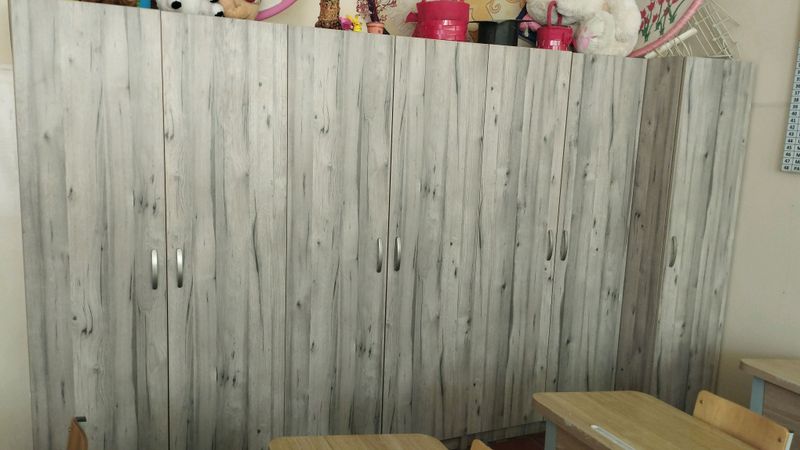 shkaf 4 bólimli ideal holatda shkaf 4 bólimli ideal holatda