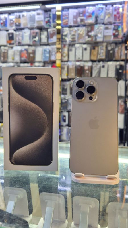 Iphone 15 pro max Natural Iphone 15 pro max Natural