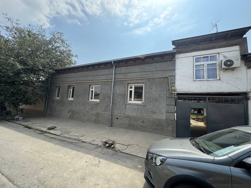 Uch tepa tumani Sakokiy mahalla 5.05 sotu fasad 17.5 m 150.000$ Uch tepa tumani Sakokiy mahalla 5.05 sotu fasad 17.5 m 150.000$