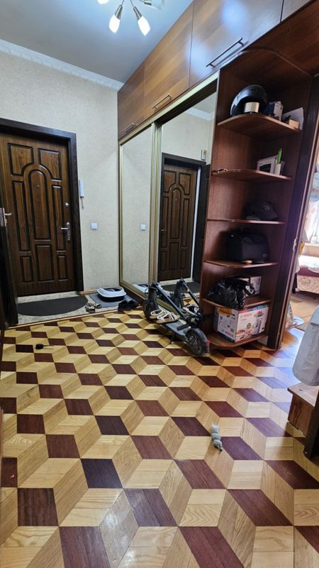 Сергели Продаётся 3 ком квадрат 78м2 Сергели Продаётся 3 ком квадрат 78м2