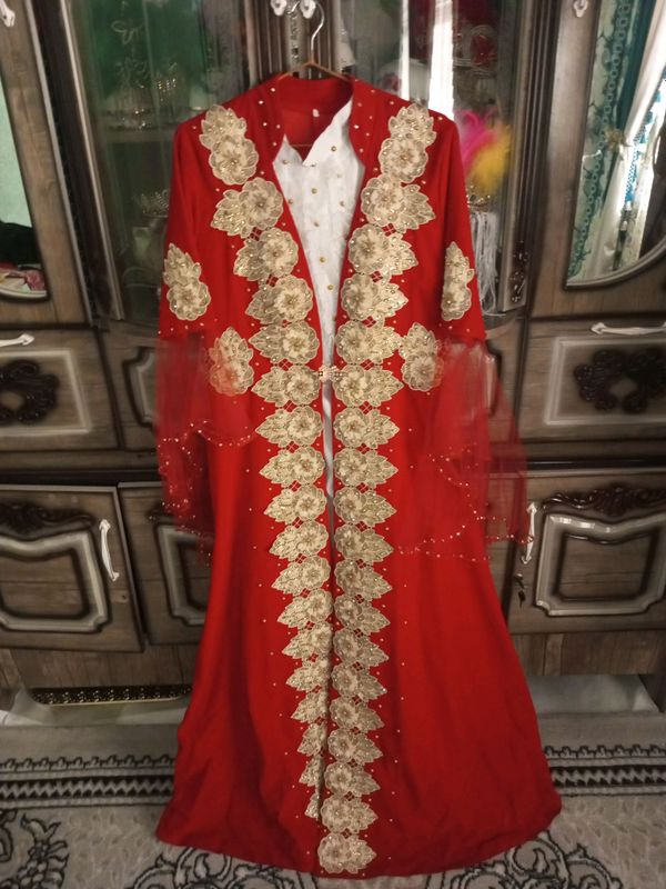 Samarqand sari doʻppisi bn 52 razmer narxi 350 000 koylak Samarqand sari doʻppisi bn 52 razmer narxi 350 000 koylak