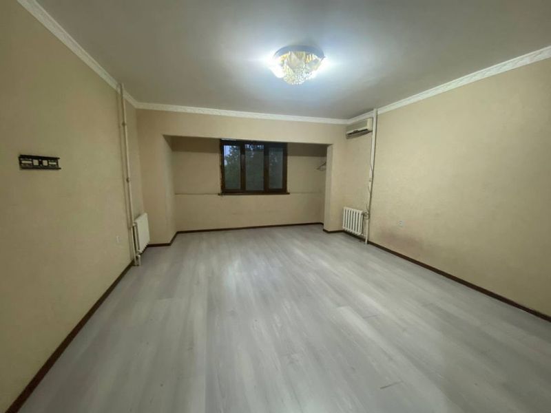 Чиланзар 18. Продажа 3 х комнатная. Срочно Чиланзар 18. Продажа 3 х комнатная. Срочно