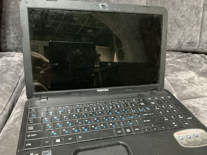 Ноутбук TOSHIBA Sattelite Ноутбук TOSHIBA Sattelite