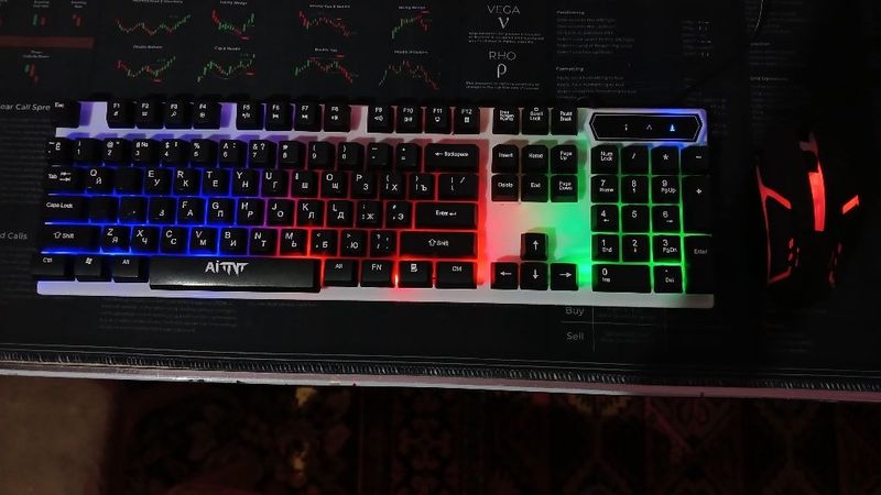 Kompyuter rgb Klaviatura menen mishka s