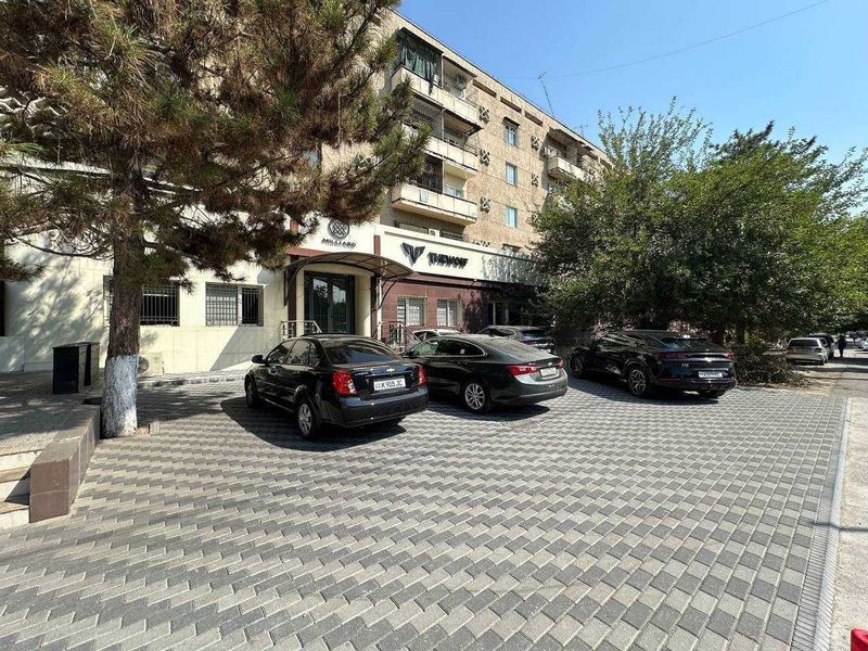 Сдаётся в аренду помещение 140+130м2 Ориентир:Французское посольство Сдаётся в аренду помещение 140+130м2 Ориентир:Французское посольство