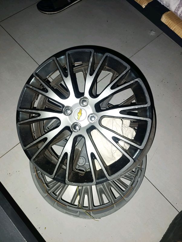 Nexia 3 uchun kalpak R14. 4ta xammasi toza