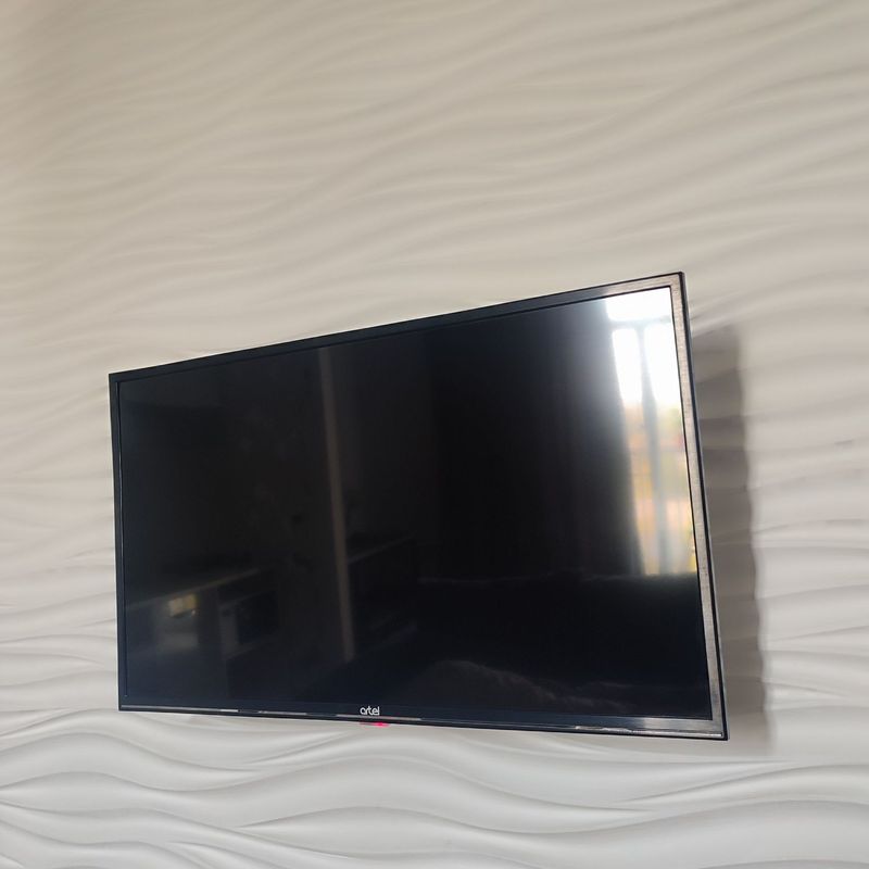 Телевизор Artel smart 32