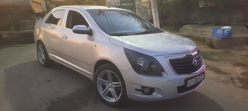 Cobalt avtamat sotiladi Cobalt avtamat sotiladi