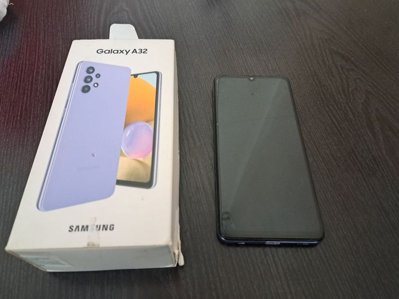 Samsung A32 karobka dok zor