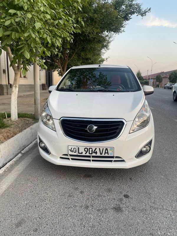 Spark Автомат 3 позиция. 2020 йил. 40 500 км юрган.