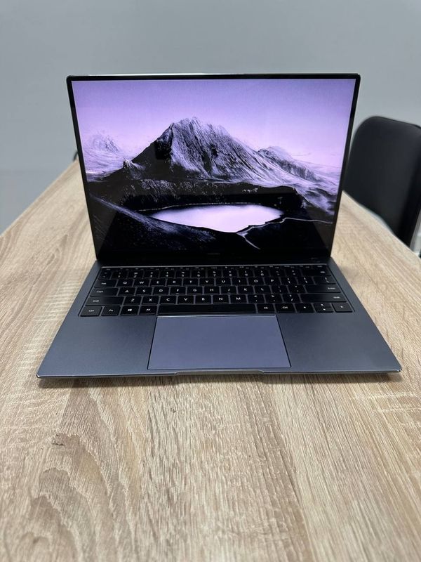 Huawei MateBook X Pro — Intel Core i7 (8-avlod), 16GB/512GB