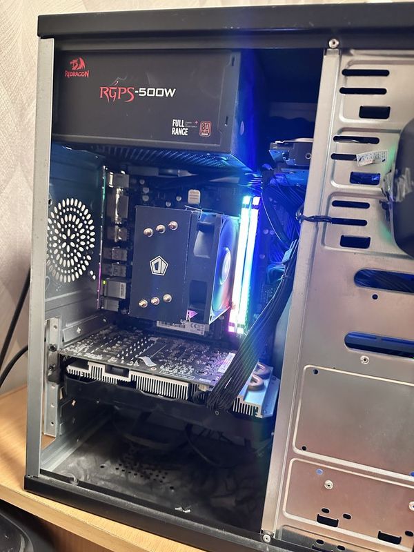Ryzen 5 3400GE RTX 2060 super 8gb (все игры без проблем) Ryzen 5 3400GE RTX 2060 super 8gb (все игры без проблем)