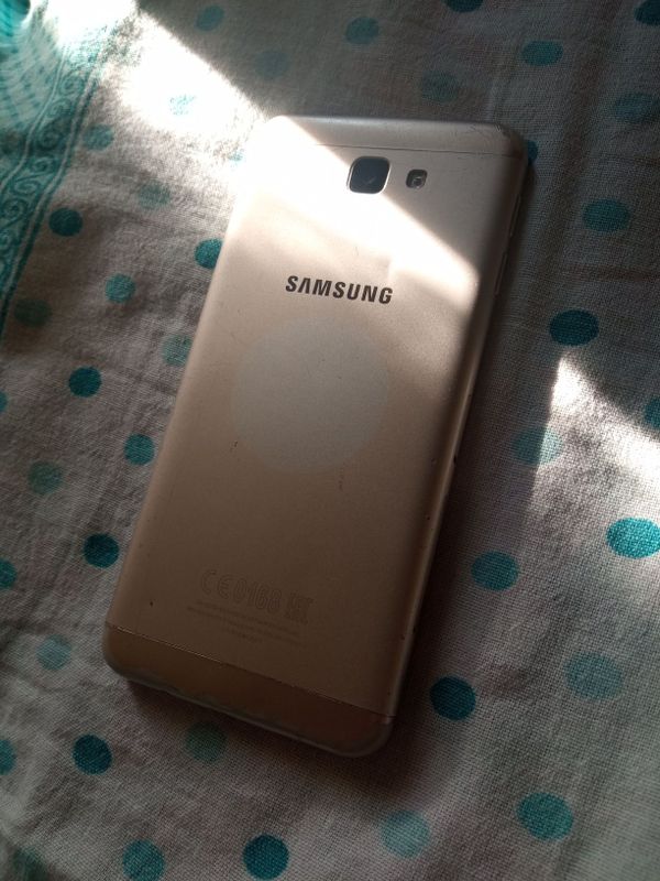 Samsung Galaxy J 5 Samsung Galaxy J 5