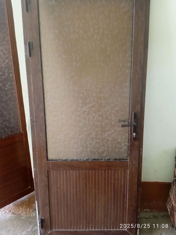 akfa eshik sotiladi holati yaxshi akfa eshik sotiladi holati yaxshi