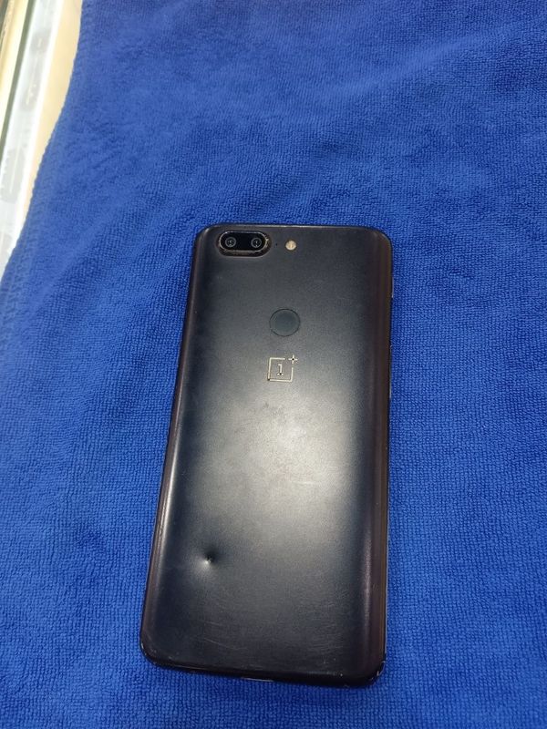 OnePlus 5T 64 gb