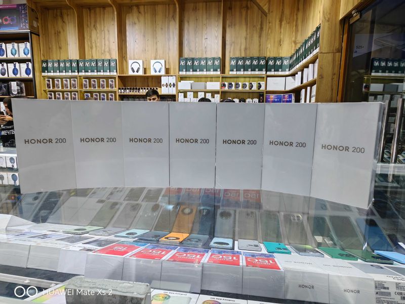 Honor 200 5G с поддержкой e-sim абсолютно новый в упаковке с гарантией