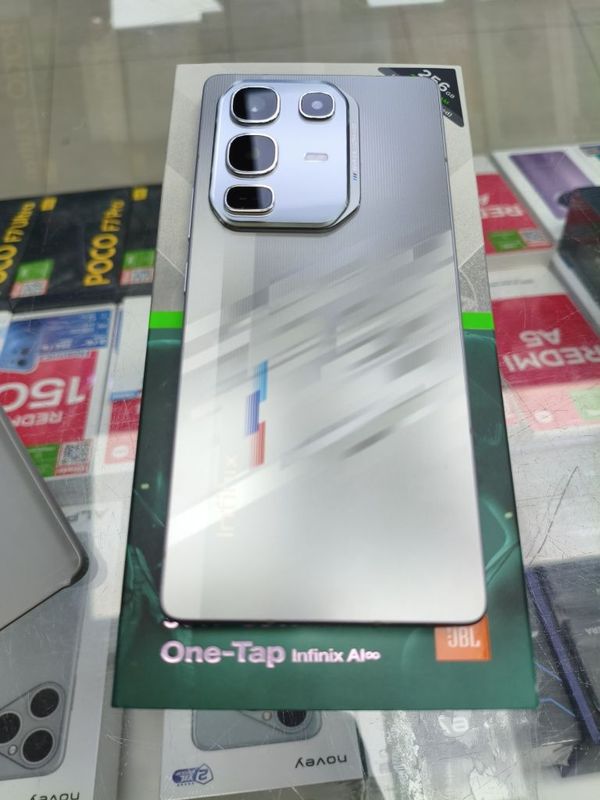 Продам б.у infinix Note 50pro 12/256gb в идеальном состоянии