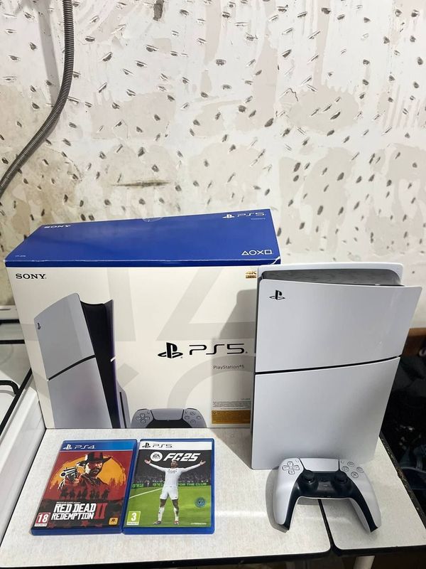 PlayStation 5 slim PlayStation 5 slim