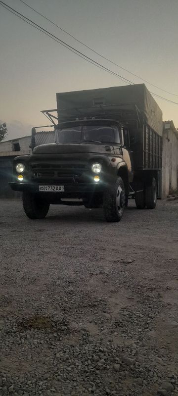 Zil 130 sotiladi Zil 130 sotiladi