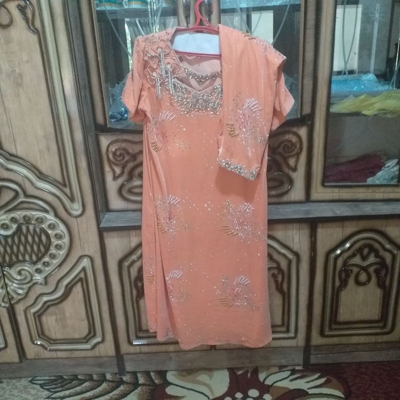 ayollar ko‘ylak kastyumlari
