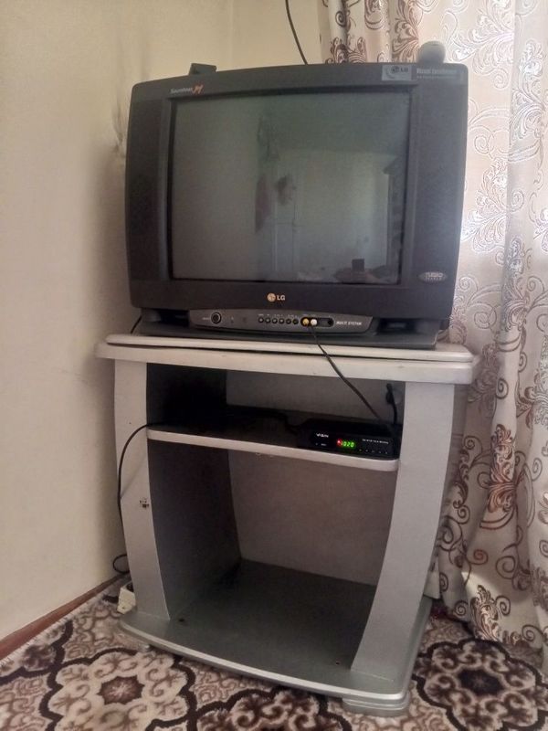 LG Televizor sotiladi LG Televizor sotiladi