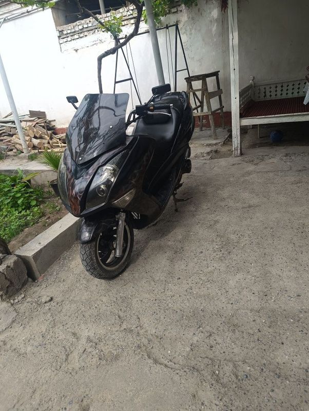 Motoskuter sun xamma joyi zor olasiz minasiz Motoskuter sun xamma joyi zor olasiz minasiz