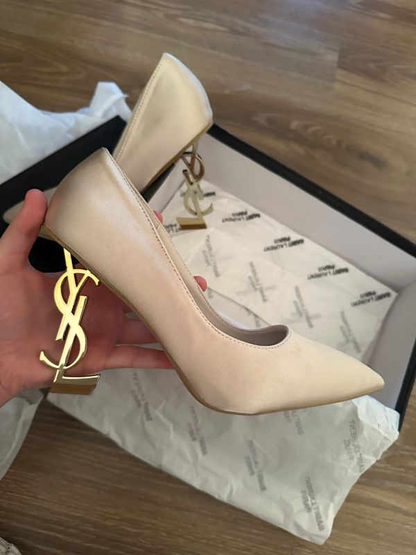 Каблуки SAINT LAURENT Каблуки SAINT LAURENT