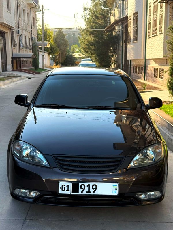 Срочно продается Lacetti/Gentra Срочно продается Lacetti/Gentra