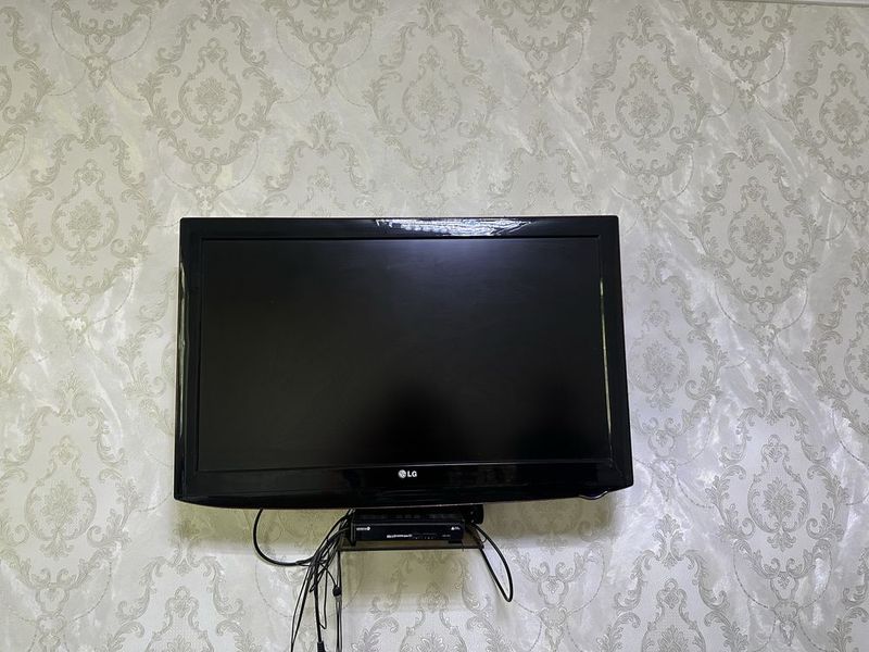 Телевизор, LG internetsiz tuneli bilan Телевизор, LG internetsiz tuneli bilan