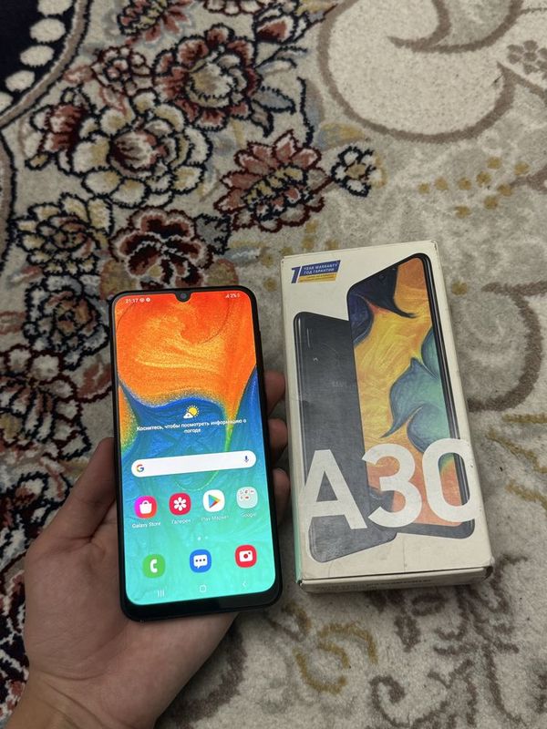 Samsung A30 32gb срочни сотилади