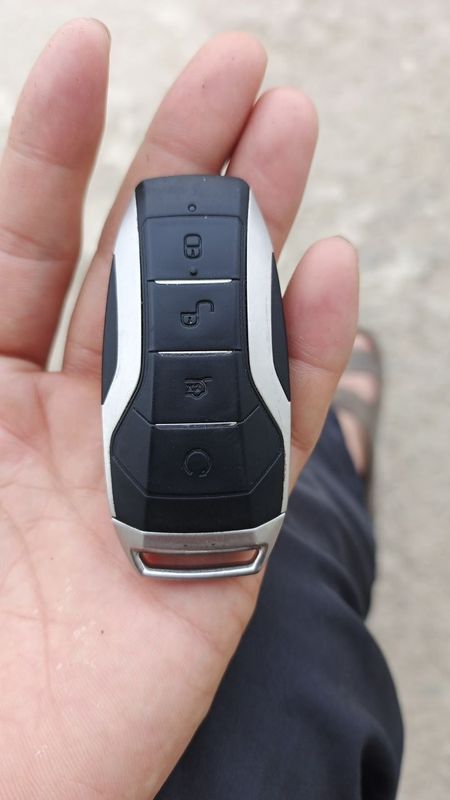 Byd Xan magicar sotiladi